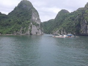 Boat trip. Dans la Baie d'Halong