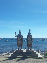 Lac Titicaca, on fait le tour et nous voilà en Bolivie.!